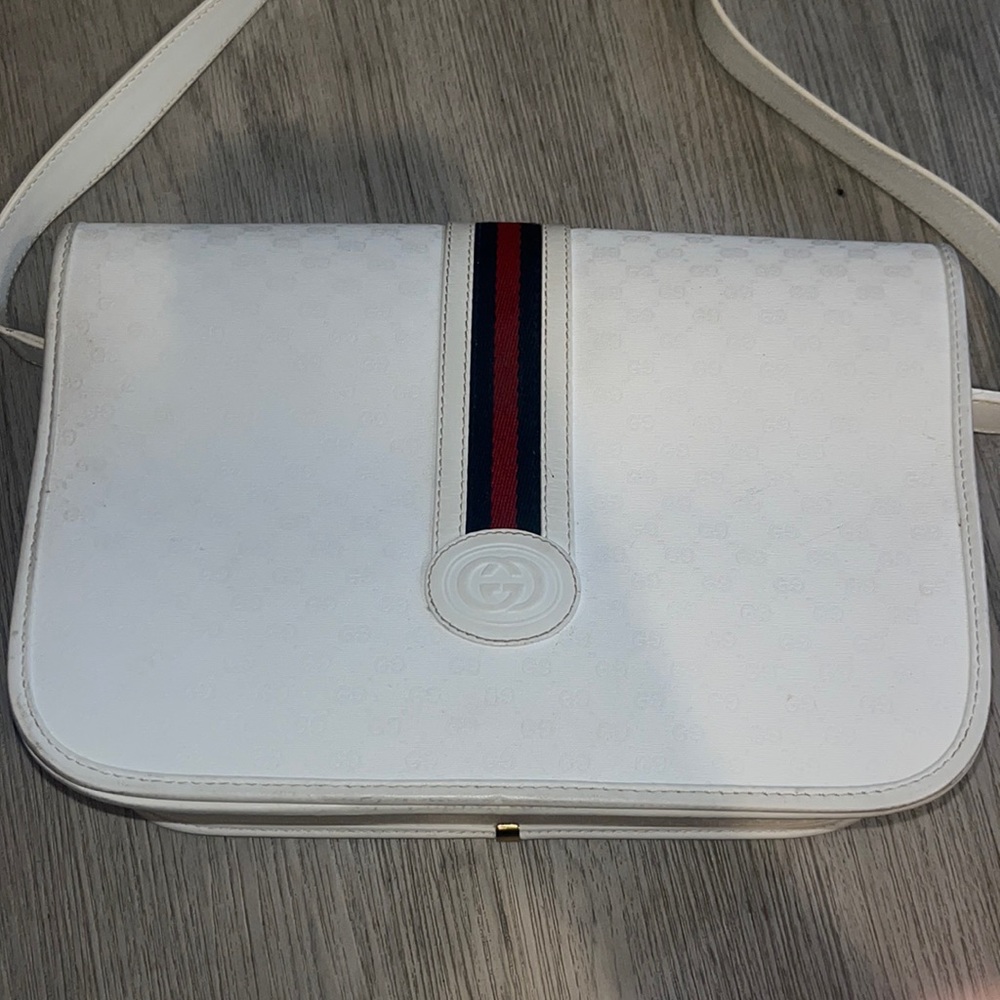 Vintage Gucci bag. Good condition